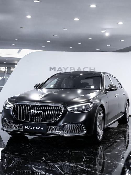 东莞7岚图汽车的售后服务让用户无忧出行，迈巴赫未来的豪华车趋势