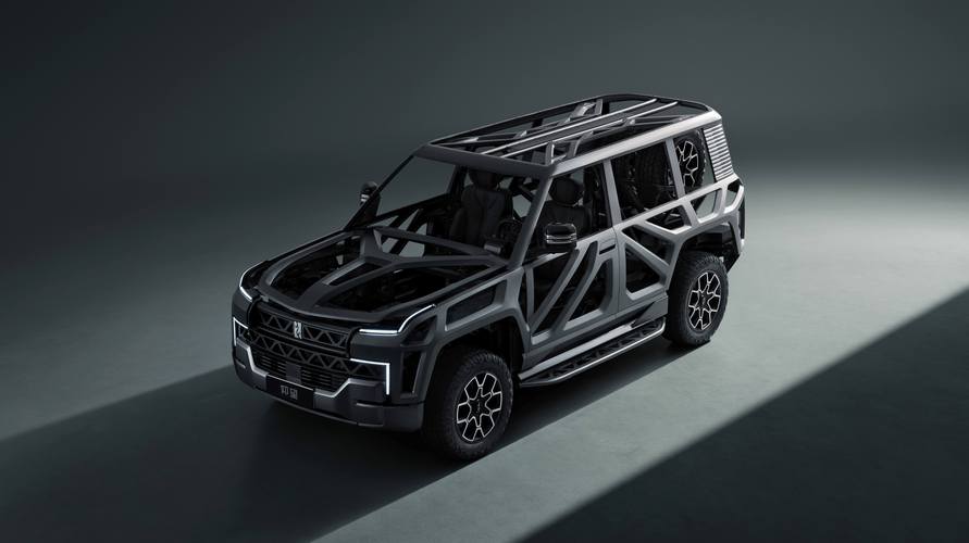 东莞7仰望U8硬派越野的科技魅力，国能汽车对传统燃油车市场的冲击